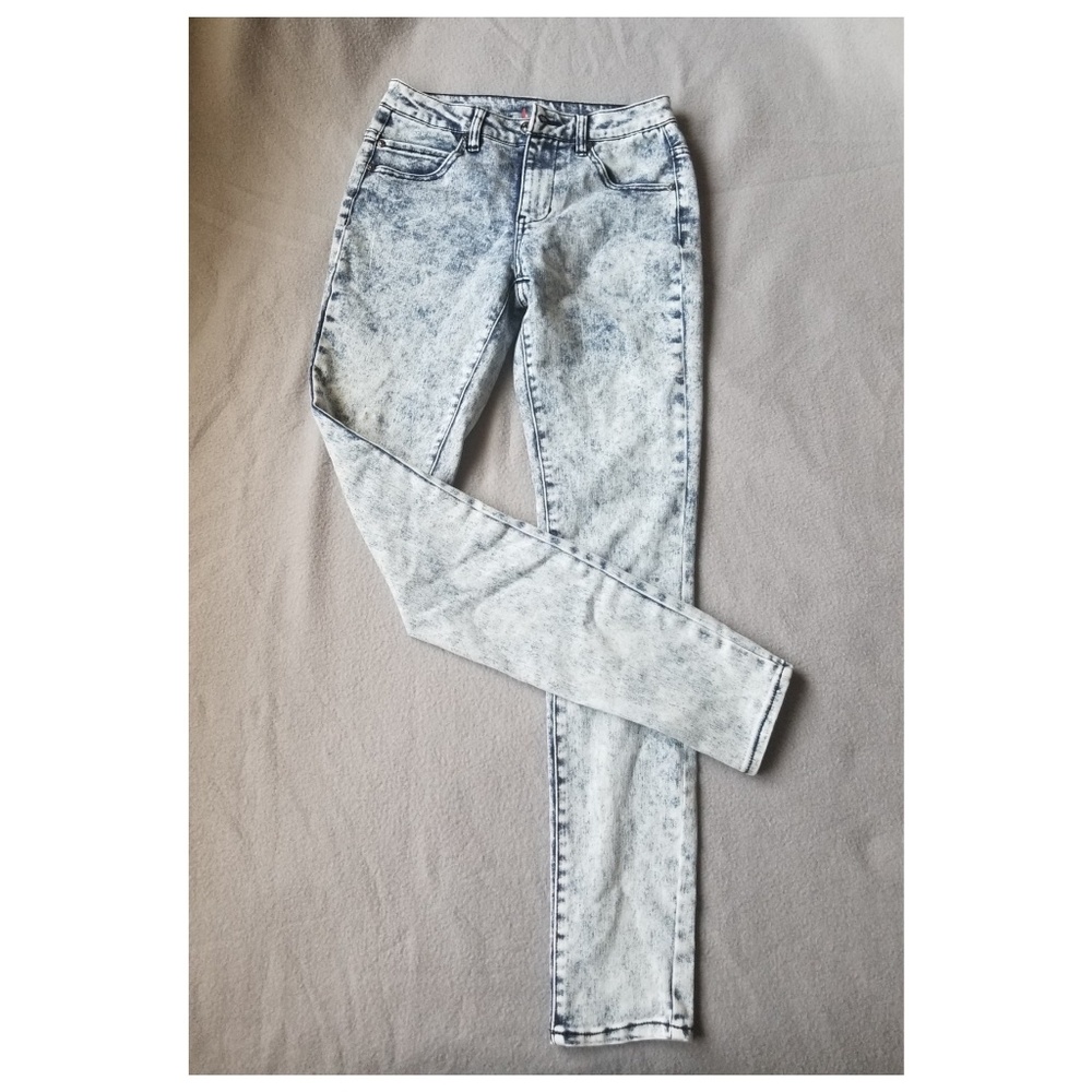Size 4 Delia's Acid Wash Jeans
